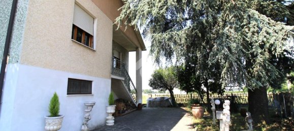 4 bedrooms Villa in Castelnuovo Rangone, Italy No. 257868 24
