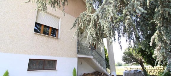 4 bedrooms Villa in Castelnuovo Rangone, Italy No. 257868 19