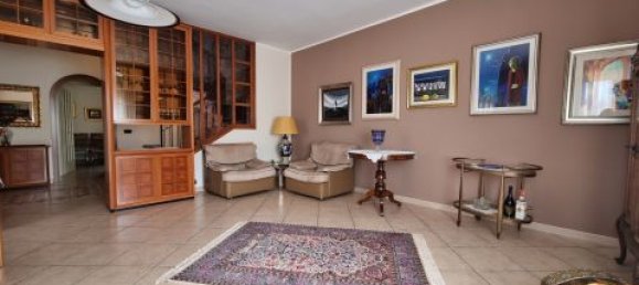 3 bedrooms Villa in Catanzaro, Italy No. 183667 20