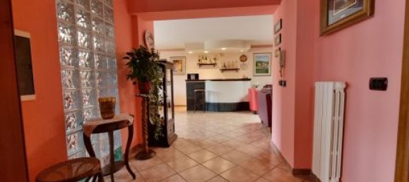 3 bedrooms Villa in Catanzaro, Italy No. 183667 14