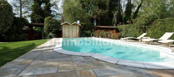5 bedrooms Villa in Forte dei Marmi, Italy No. 188615 12