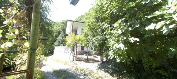 7 rooms Villa in Varazze, Italy No. 183681 3
