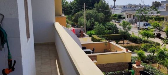 Apartamento de 3 dormitorios en Ugento, Italy No. 74082 30