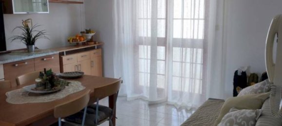 Apartamento de 3 dormitorios en Ugento, Italy No. 74082 12