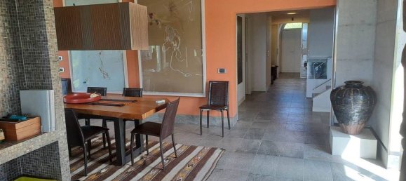 5 bedrooms House in Capalbio, Italy No. 124523 33