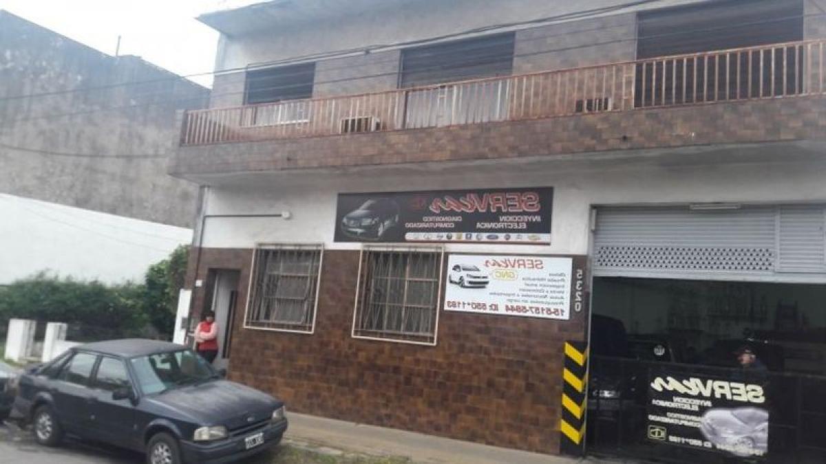 4 bedrooms House in General San Martin, Argentina No. 64338