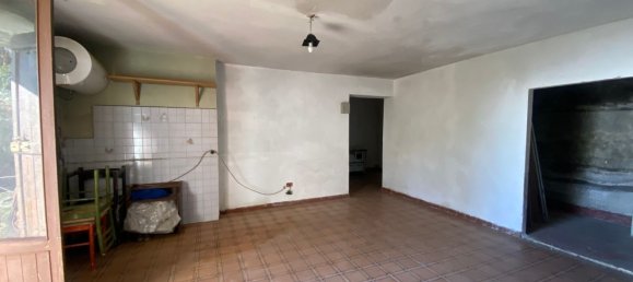 5 rooms Apartment in Barberino di Mugello, Italy No. 84779 8