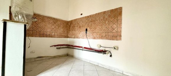 3 rooms Apartment in Uboldo, Italy No. 124725 5
