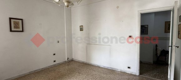 3 rooms Apartment in Taranto, Italy No. 293557 3
