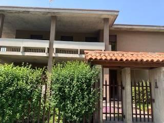 12-Zimmer Villa in Palazzago, Italy, Nr. 21157