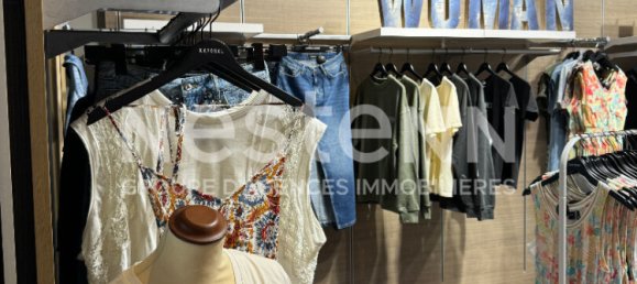 70m² Commercial property in Verdun, France No. 152808 6