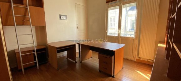 4 Schlafzimmer Haus in Tours, France, Nr. 72875 7