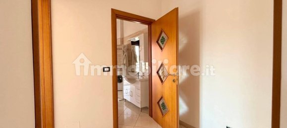 Apartamento de 2 dormitorios en Nichelino, Italy No. 336995 13