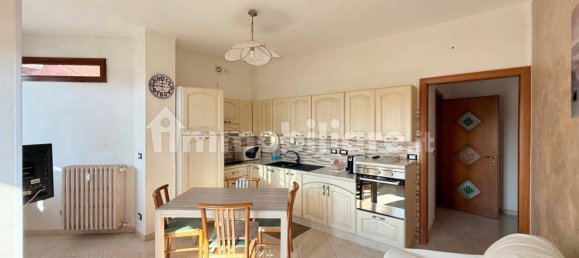 Apartamento de 2 dormitorios en Nichelino, Italy No. 336995 3