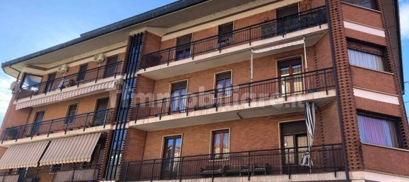 Apartamento de 2 dormitorios en Nichelino, Italy No. 336995 22