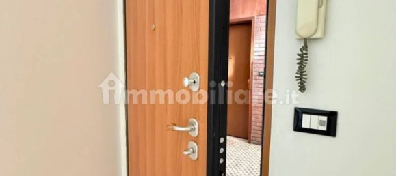 Apartamento de 2 dormitorios en Nichelino, Italy No. 336995 21