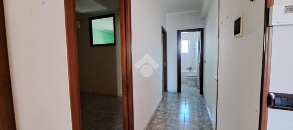 Квартира с 3 спальнями в Барлетта, Италия № 350764 17