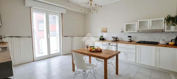 Квартира с 3 спальнями в Барлетта, Италия № 350764 19