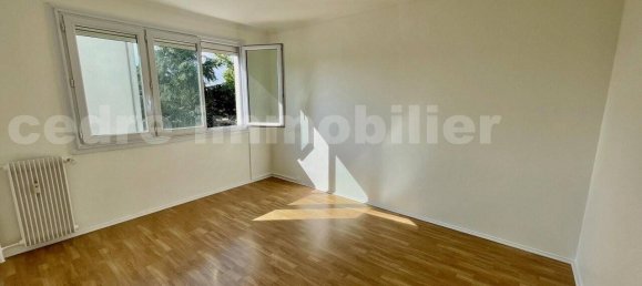 2 bedrooms Apartment in Orleans, France No. 65220 8