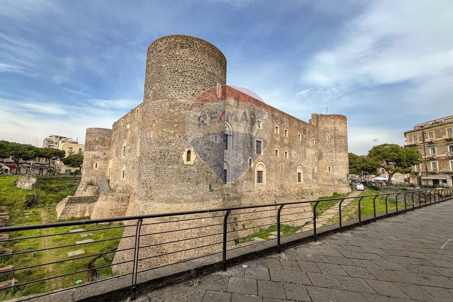 5 غرف نوم شقة في Catania, Italy رقم 389529