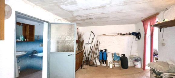 5 bedrooms House in Ceglie Messapica, Italy No. 153387 6