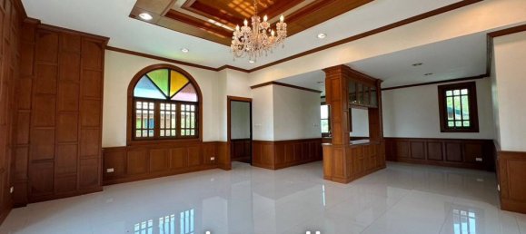 5 bedrooms Cafe / restaurant in Sattahip, Thailand No. 19696 7