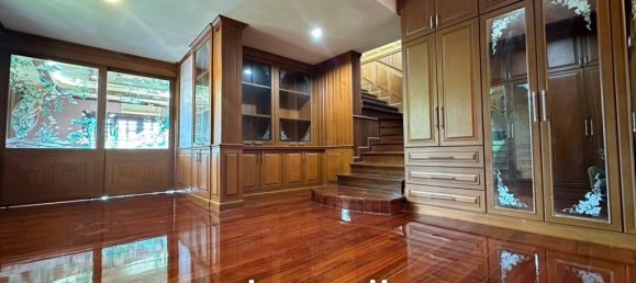 5 bedrooms Cafe / restaurant in Sattahip, Thailand No. 19696 4