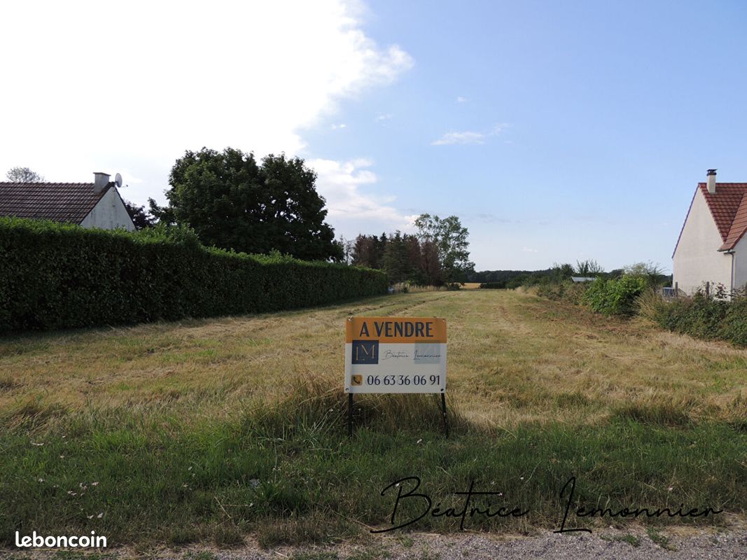  قطعة أرض في Vrigny, France 3460متر مربع رقم 86581