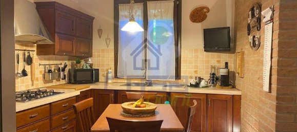 Дом с 4 комнатами в Брешелло, Италия № 151649 7