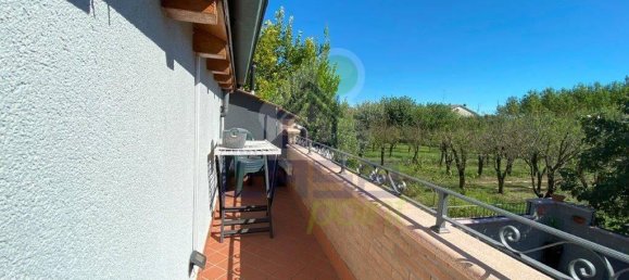 Дом с 4 комнатами в Брешелло, Италия № 151649 14