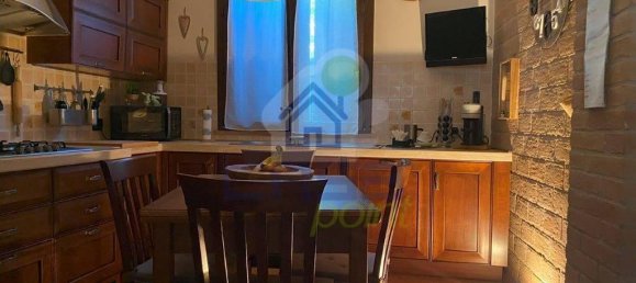 Дом с 4 комнатами в Брешелло, Италия № 151649 8