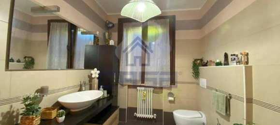 Дом с 4 комнатами в Брешелло, Италия № 151649 11