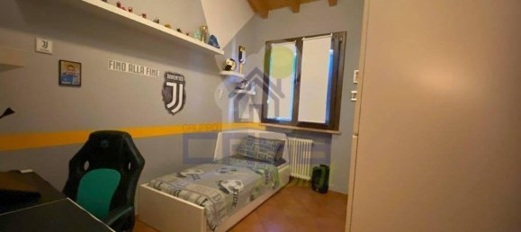 Дом с 4 комнатами в Брешелло, Италия № 151649 19