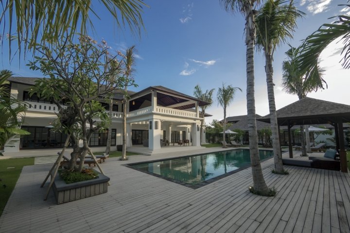 6 Schlafzimmer Villa in Seminyak, Indonesia, Nr. 404539