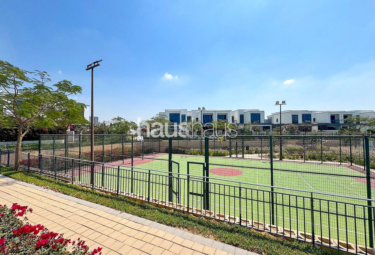 Villa de 3 dormitorios en Dubai Hills Estate, UAE No. 100415