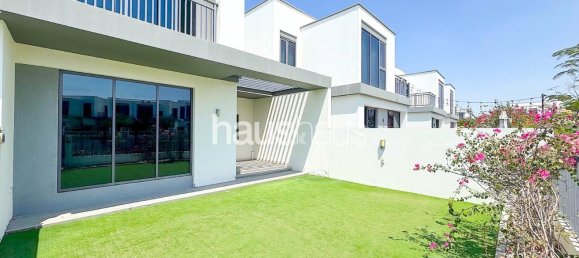 Villa de 3 dormitorios en Dubai Hills Estate, UAE No. 100415 2