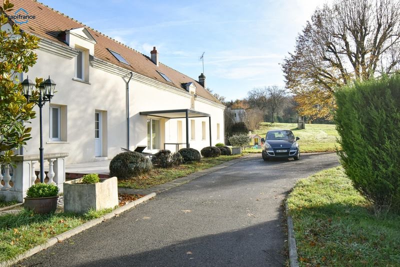 Casa de 4 dormitorios en Saint-Romain-sur-Cher, France No. 159589