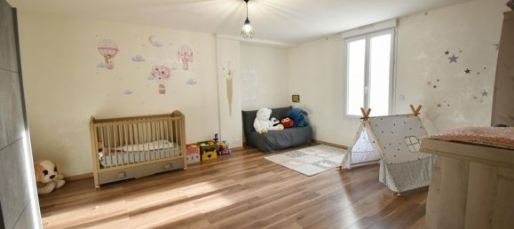 Casa de 4 dormitorios en Saint-Romain-sur-Cher, France No. 159589 8