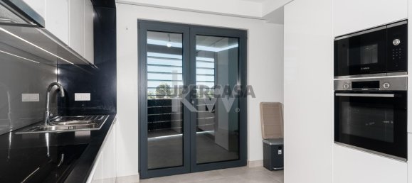 3 bedrooms Apartment in Cascais, Portugal No. 162006 16