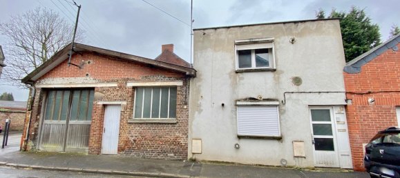 Edificio de 1 habitación en Louvroil, France No. 94022 6