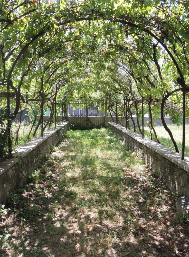 14 rooms Apartment in Avio, Italy No. 92909