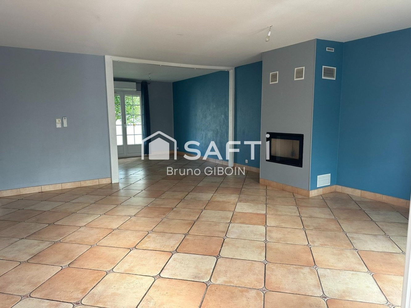 4 chambres Maison à Gien, France No. 247900