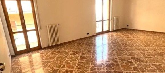 Apartamento de 4 dormitorios en Modugno, Italy No. 315329 5