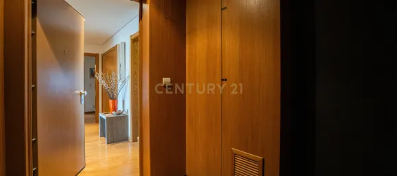 3 bedrooms Apartment in Oeiras, Portugal No. 125147 4