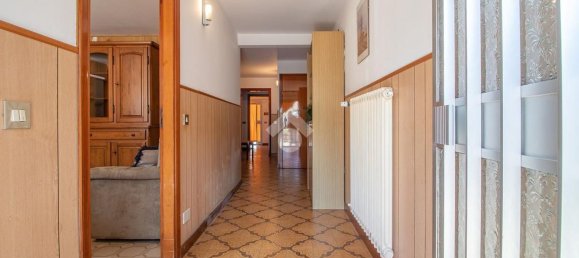 10 rooms Apartment in Ravenna, Italy No. 285214 4