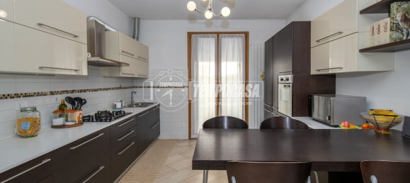 5غرفة منزل في San Giuliano Milanese, Italy رقم 258143 10