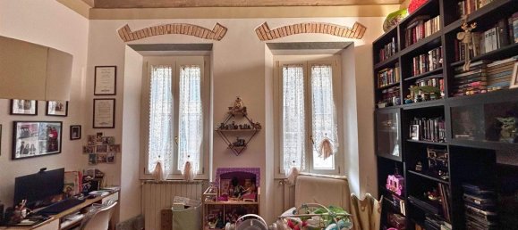 7 rooms Apartment in Florence, Italy No. 32160 8