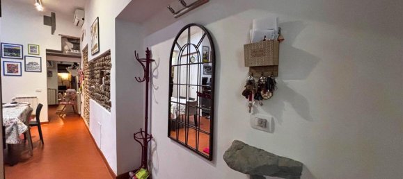 7 rooms Apartment in Florence, Italy No. 32160 11