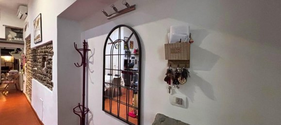 7 rooms Apartment in Florence, Italy No. 32160 9