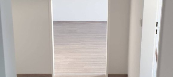 2 rooms Apartment in Dusseldorf, Germany No. 66512 4